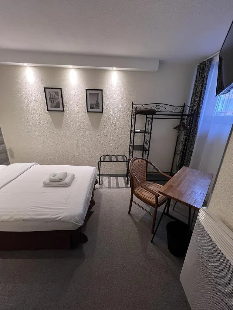 Au Bec Fin Hotel Aix-les-Bains 2*,  Francia